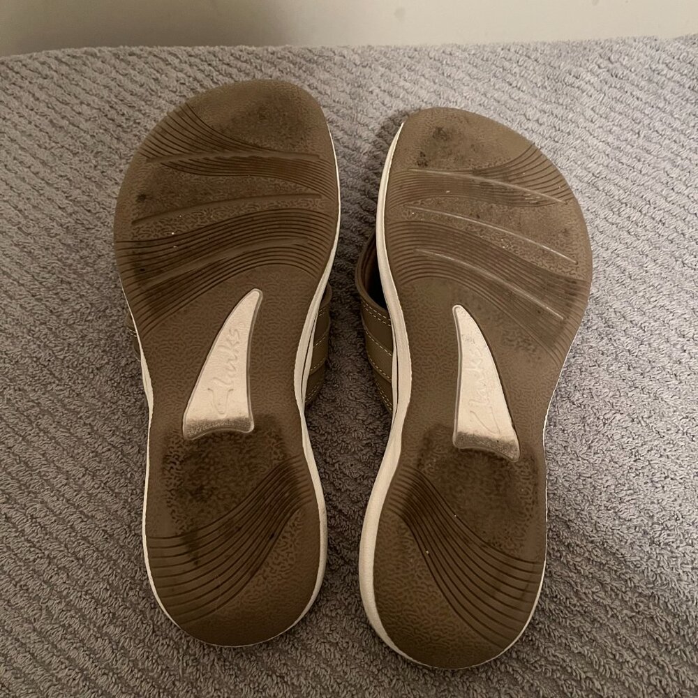 Sandals - Picture 5 of 5